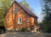 Lakefront Charming 3-bedroom cottage on beautiful Cranberry Lake - 4-Star