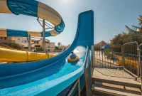 Chrispy 水上公園度假村 - 度假村