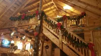 BIG ROCK LOG CABIN , Beside Natural Bridge/Red River Gorge - balcony
