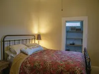 Historical Victorian with Modern Touch. Garage with EV Charger Hotels in Sonora
