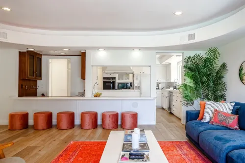 Spacious Studio City Home: Pool, Jacuzzi, Valley Views, Near Universal - Wifi