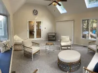 Relaxing family New Seabury home on cul-de-sac steps from Pond & Golf Course 馬什皮住宿飯店