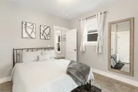 Modern condo in the heart of Uptown Butte. - Unit A