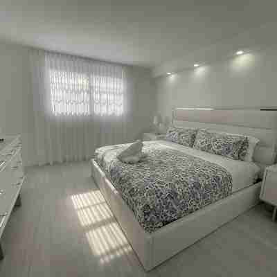 Amazing Oceanview! 10th floor. Parking included Rooms