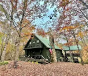 "Rabbits Run" Mountain Creek  Retreat  In Mentone- Sleeps 9- Hot Tub - 4-Star