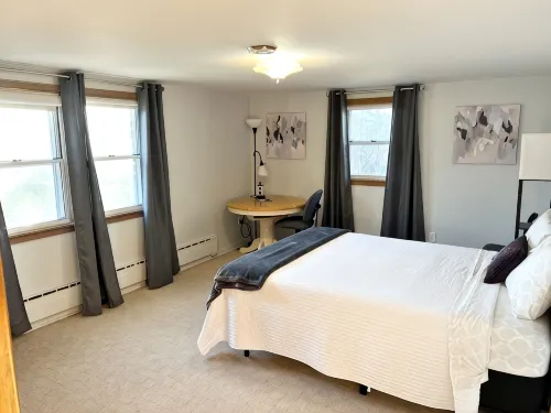 Quiet and convenient home with a view - Wifi