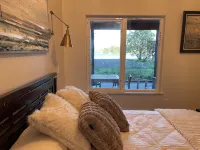 2 bedroom Oceanfront  - Billing spit