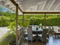 Luxury 6 Bed Villa With Pool, Mullins Bay