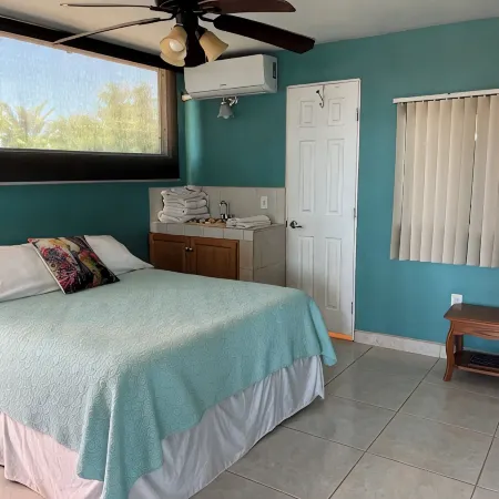Awesome Top Floor Apartment 320° view of Sea & Mountains