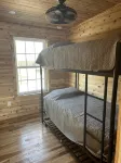 Lakefront Home on Lake Webster - 3つ星