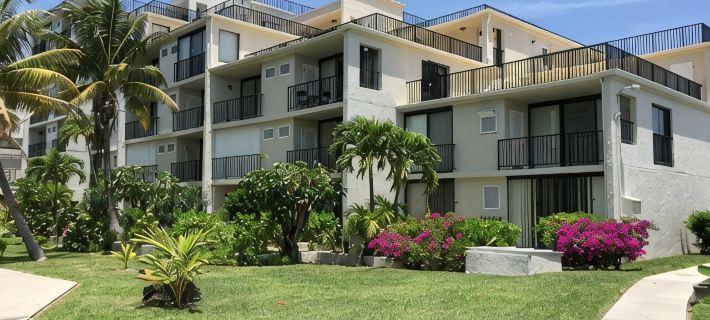 Stunning Oceanfront Condo at Coral Beach unit 1107 Отели в г. Фрипорт