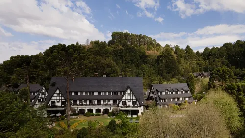 Ort Hotel - parking