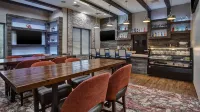 Hampton Inn & Suites by Hilton- Newark Airport Elizabeth - bar