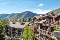 One Willow Bridge Road - 4 Bedroom Penthouse - 5-Star