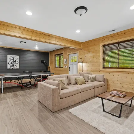 Luxury Wood-Log Cabin - Your Park City Mountain Getaway - Sleeps 10+