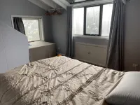 Penthouse 2 Level Apartment with Mountain ViewsUnique Snow Guarantee in Season - balcony