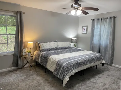 New!! Woodcrest Cottage - Close to Tri-Cities - 3 stjerner