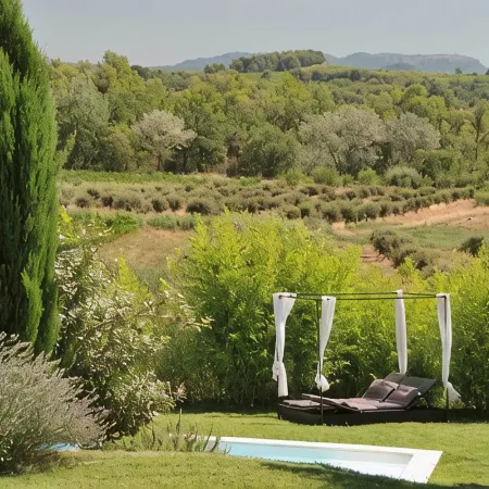 House with its own swimming pool between vaison and nyons .Aillan Hervé