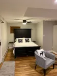 Modern Cozy Mountain Cabin with Private Hot Tub • Treehouse • Fire Pit - Chalets