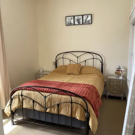 Luxury lofted 2-bedroom downtown condo in beautiful Red Lodge with WiFi, AC