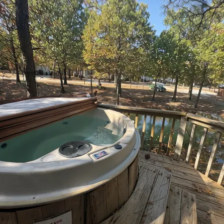 3 Crosslake ROMANTIC Log Cabin in the woods. Hot Tub & Wood Burning Fire Place.