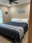 Cabin Bunkhouse with Hot Tub on Private Lake, Fire Pit & Swings in Vian, OK! - Hytter