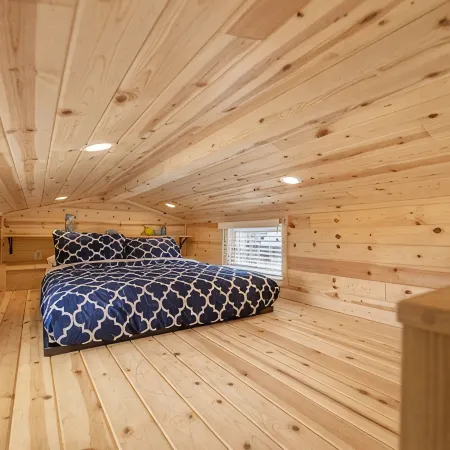 ☆ Luxurious Tiny House ☆ Rocky Mountain Getaway