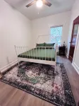 Cozy family friendly home within walking distance of Main Street! - Wifi