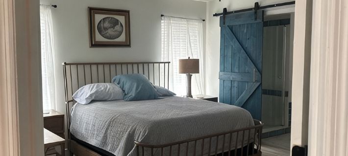 Family and small dogs friendly. Close to interstate, 15 minutes from Nashville Hotels in Sumner County