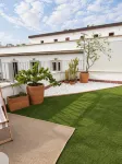Hotel Boutique Suite Generis, Premiado El Hotel más Acogedor de España - 駐車場