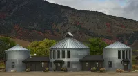 Family size, unique stay in a grain bin minutes from Lava, golfing and swimming - 4 estrellas