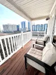2 min walk to the beach! Gorgeous and spacious home perfect for a group! - Jacuzzi