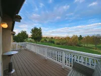 Golf course house with 2 master bedrooms - Wifi