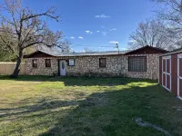 Bandera Texas Rooster Cogburn's Guest-house with pool - 2-Star