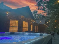 Luxury-Sleeps16-Spa-GameRoom-FirePit-Casino-EV-Pet - 4-Star