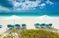 3 Bedroom Grace Bay Beachfront Penthouse at Grandview - Wifi