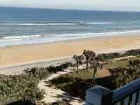 Direct Ocean Front Penthouse, Vacation In The Lap Of Luxury ! - 4-Star
