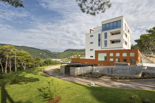 Park Hill Residences - Sea View