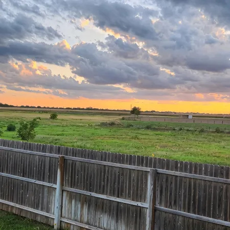 Charming 3-bedroom house with WiFi and AC in Seguin