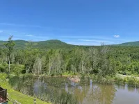Hunter Mountain 2 Bedroom Condo - Steps to Ski Slopes!! - 3-Star