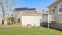 Entire House Minutes from Newport, RI. Near Beaches. - balcony