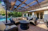 Spanish Villa Heated Pool/Jacuzzi/Pingpong/Mini-golf - 3-Star