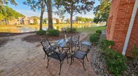King Suite - Golf - Free Beach Pass - Pond View - Coffee bar - Child friendly - 3-Star
