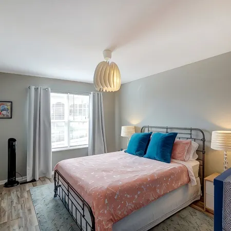 ChampionHill - Pick & Roll into Spooky Nook 2Bd Townhome with Off Street Parking
