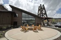 Beautiful Studio Just Minutes To Ski Resorts & Downtown - 2-نجوم