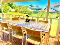 Panda’s Hideaway Retreat Free parking Quiet - Kitchens