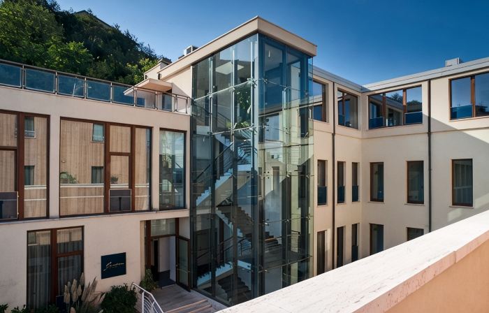 SeePort Hotel