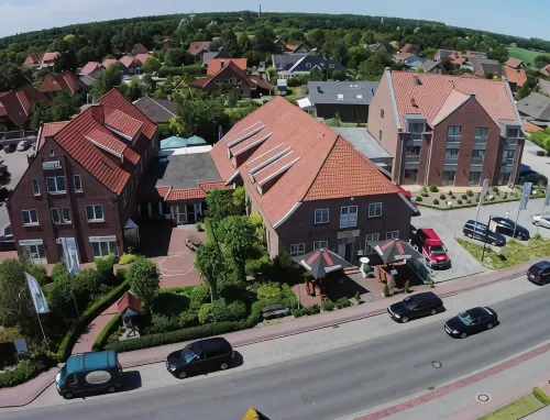 Hotel Friesische Wehde - parking