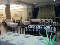 Hotel Ciudad de Fuenlabrada - فطور