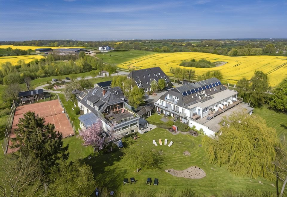 HofHotel Krähenberg - Housity